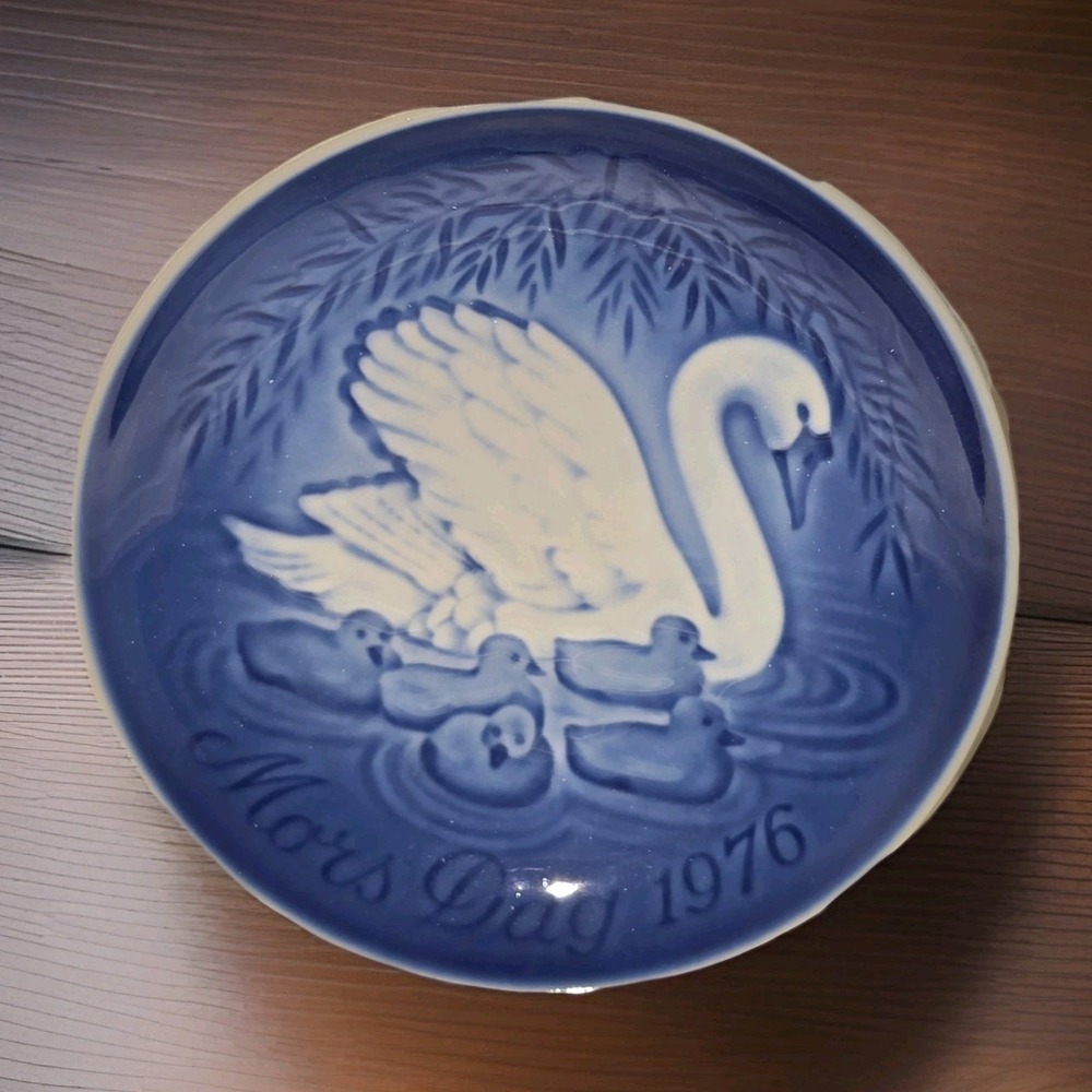 1976 Bing & Grondahl B&G Mors Dag Mother's‎ Day Plate Swan W/5 Cygnets NWB